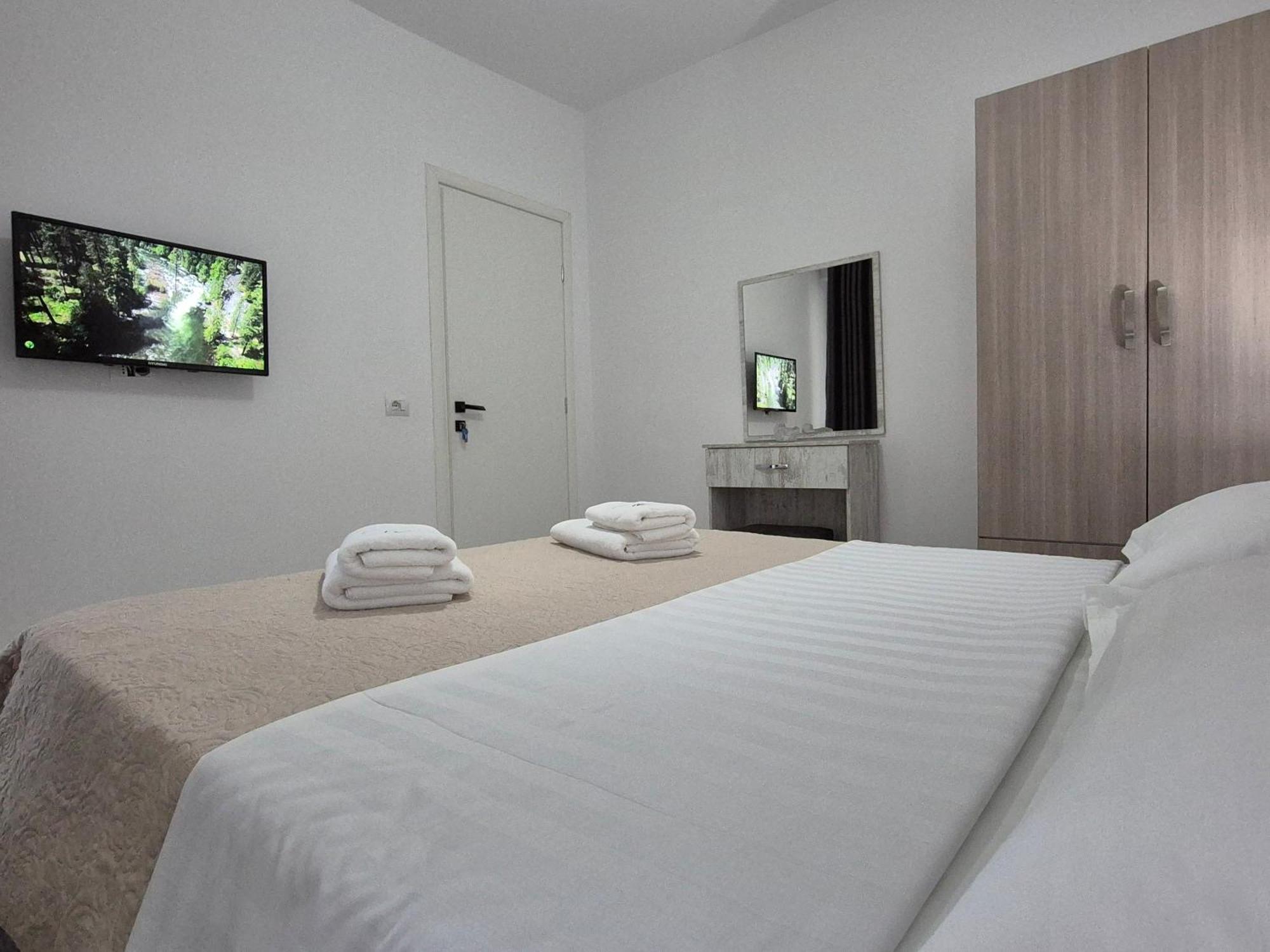 Flore Rooms Σαράντα Εξωτερικό φωτογραφία
