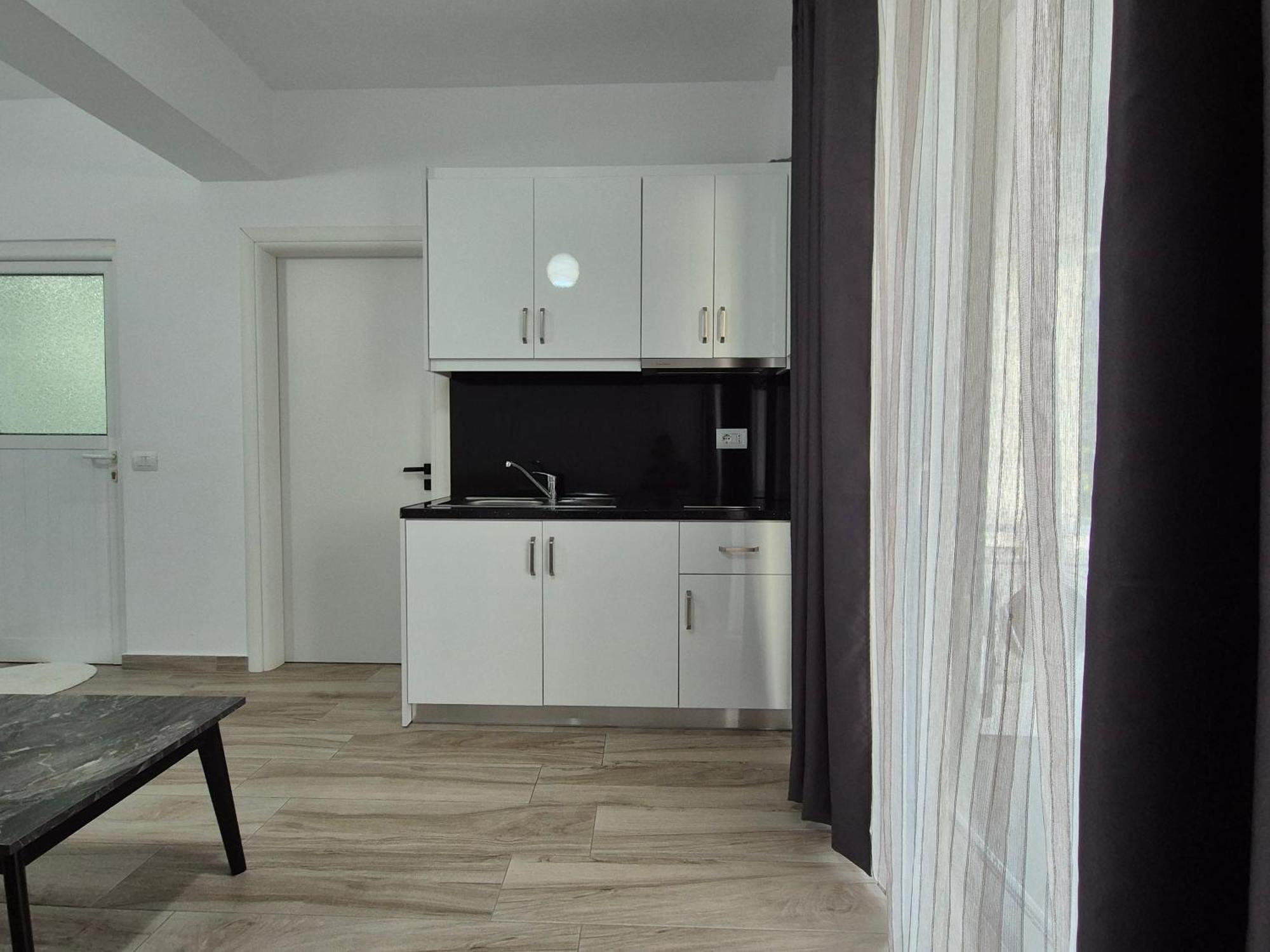 Flore Rooms Σαράντα Εξωτερικό φωτογραφία